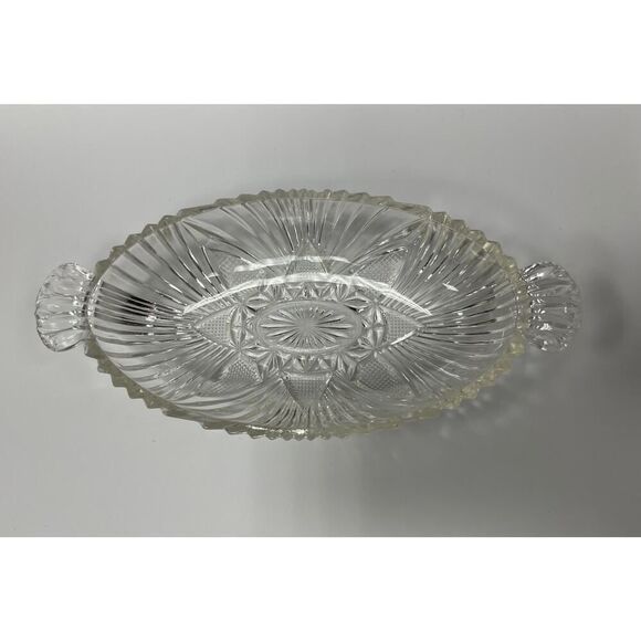 Vintage Small Oval Cut Clear Crystal Dish. - Picture 2 of 4